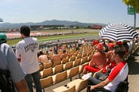 Tribuna G, zona 18-24 <br/> parte alta para discapacitados <br/> Circuit de Catalunya